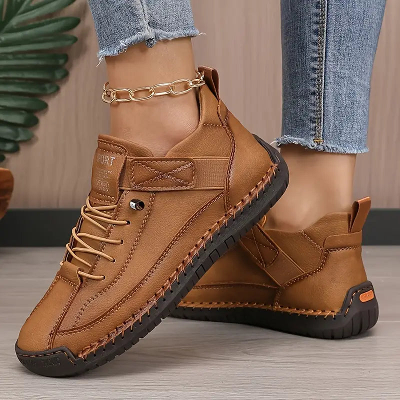 Zapatillas ortopédicas NOVIRA de Valeria Mont, slip-on con amortiguación y puntera ancha para mujer